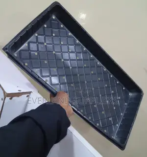 Durable Hydroponic Growing Trays With Holes