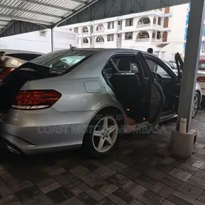 Mercedes-Benz E250 2016 Gray