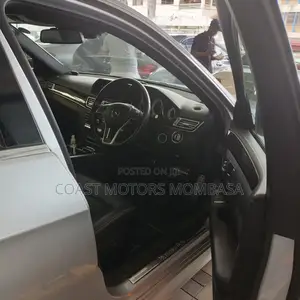 Mercedes-Benz E250 2016 Gray