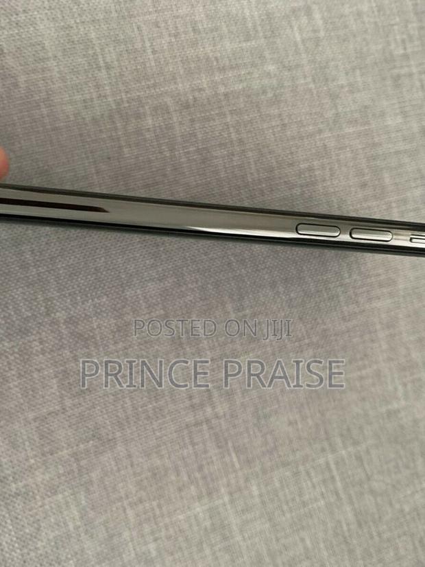 Apple iPhone 11 Pro Max 256 GB Black - thumbnail 2