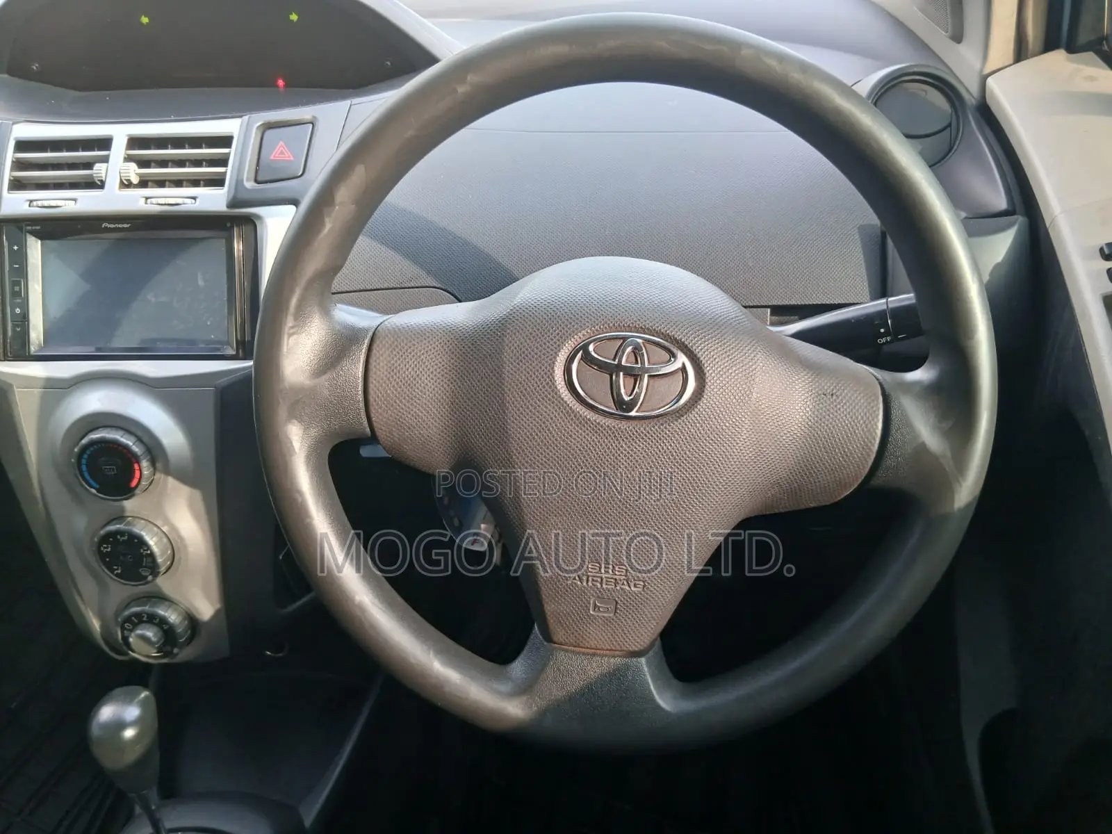 Toyota Vitz 2007 Blue
