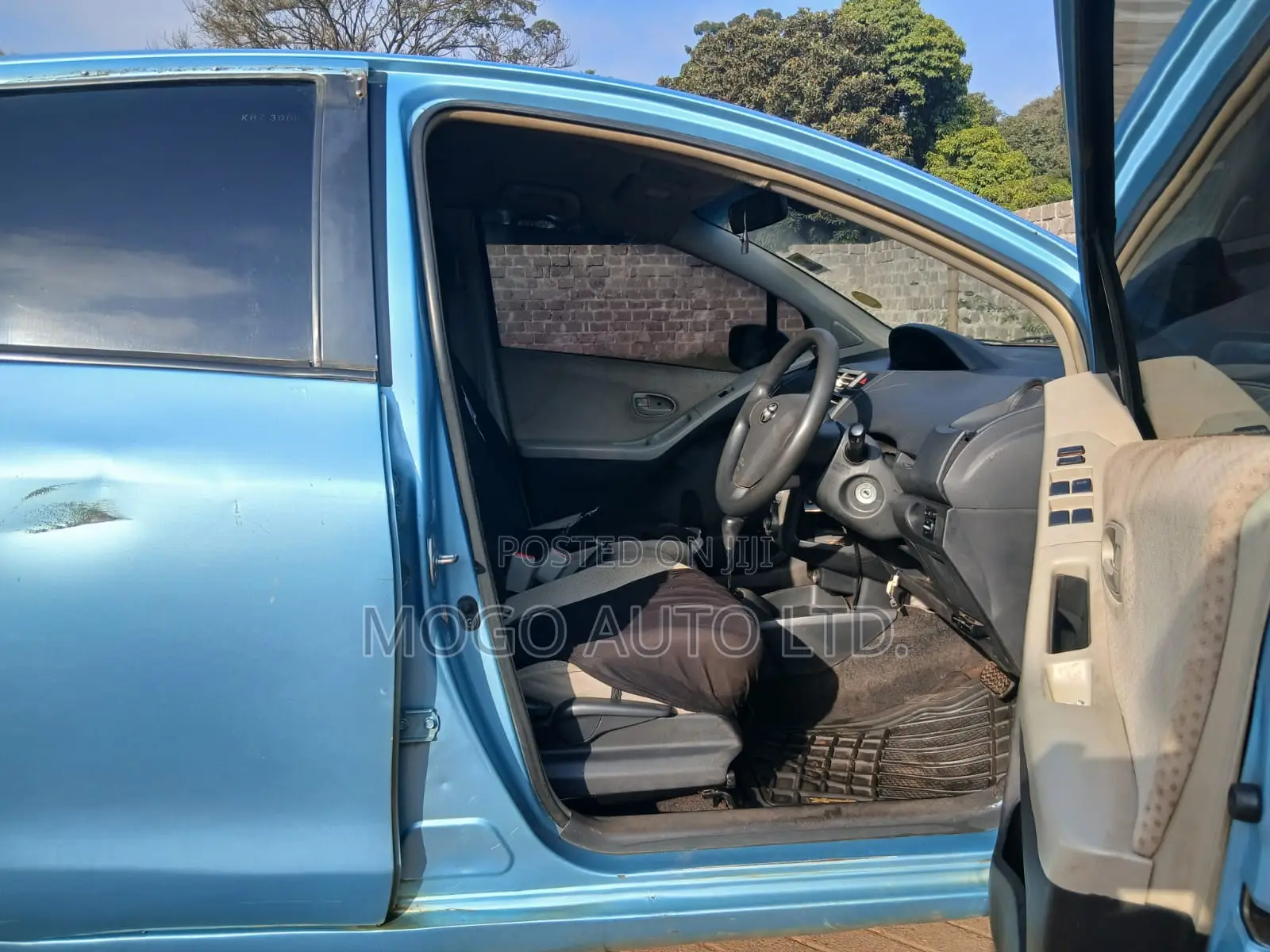 Toyota Vitz 2007 Blue