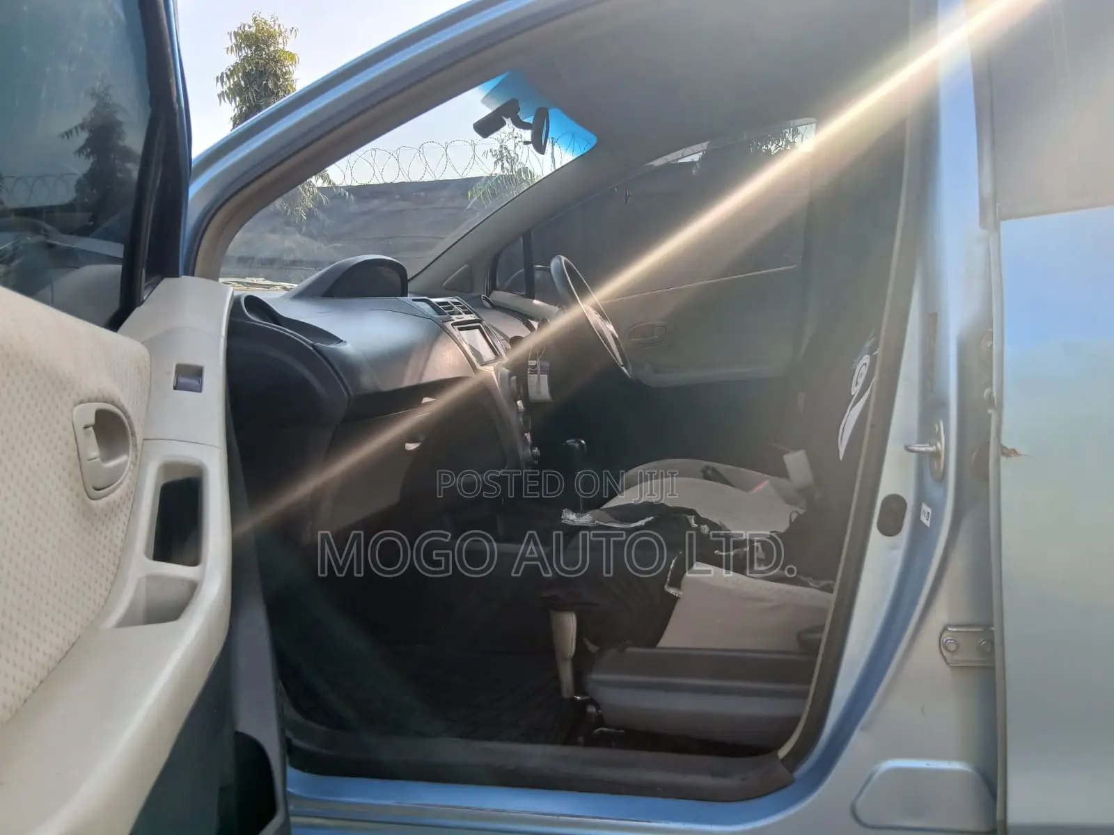 Toyota Vitz 2007 Blue