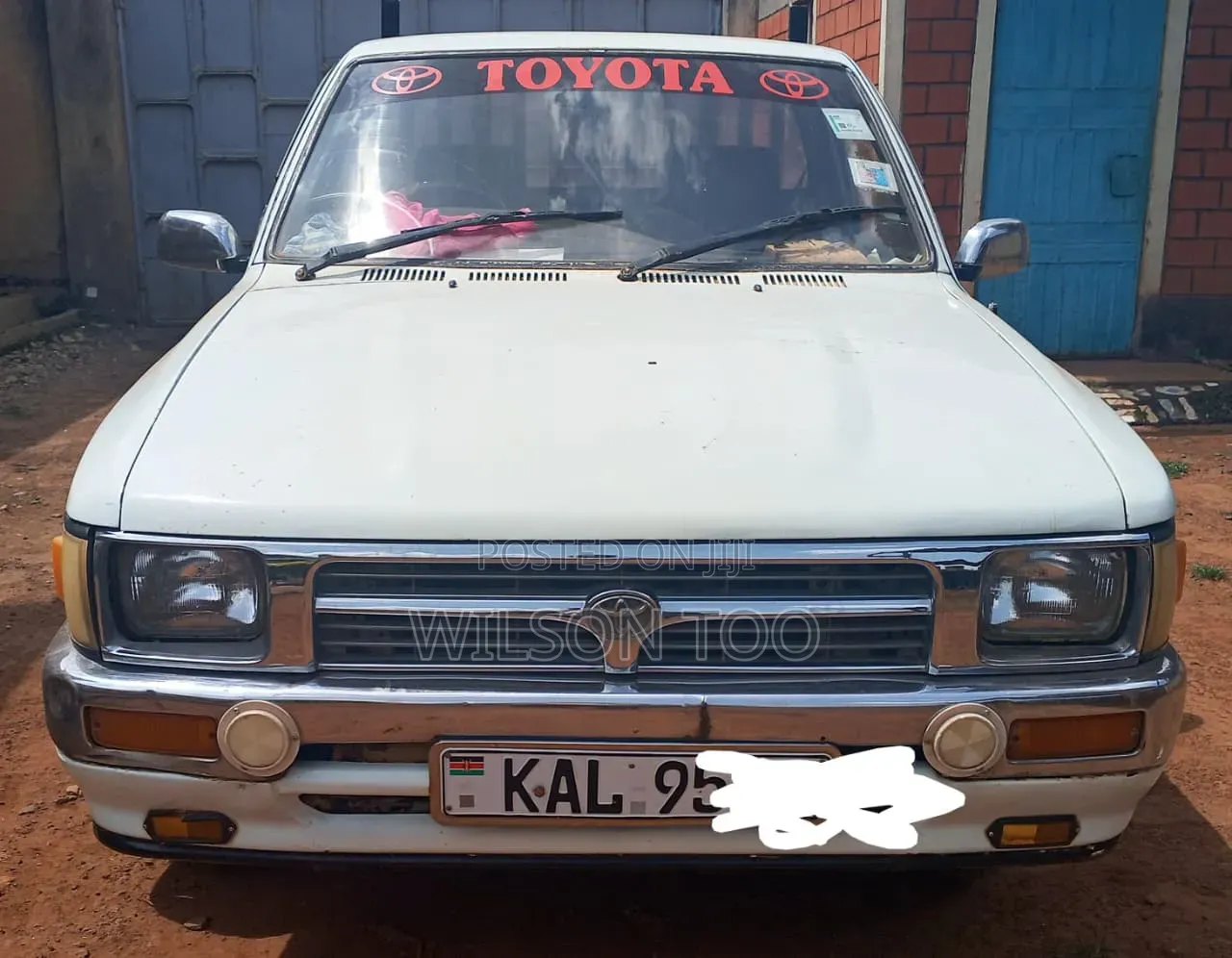 Toyota Hilux 2000 Beige