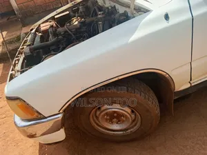 Toyota Hilux 2000 Beige