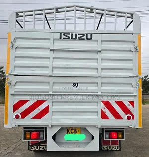 Isuzu NPR Local