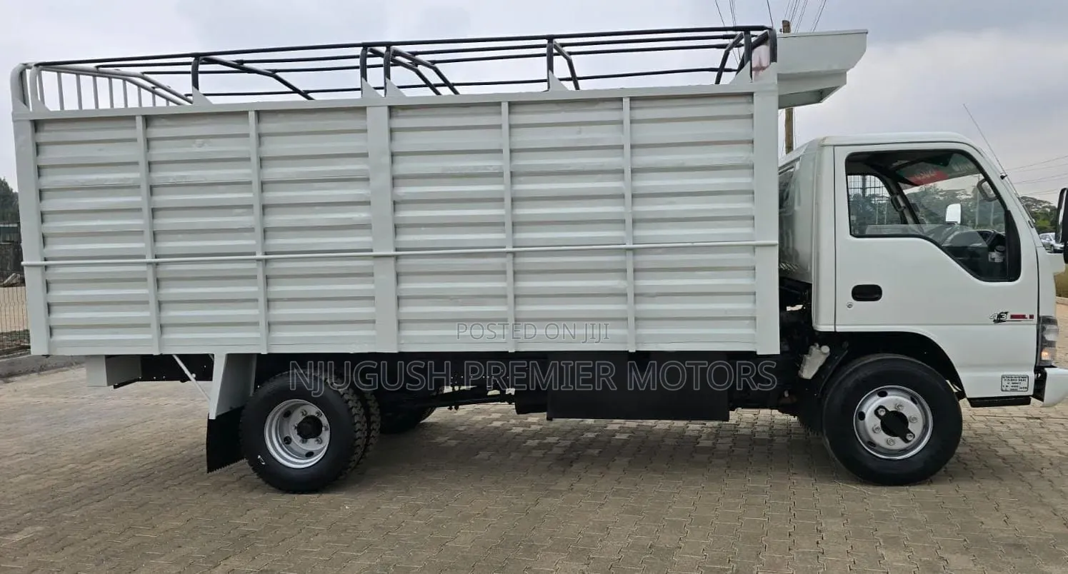 Isuzu NPR Local