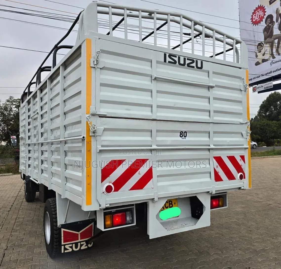 Isuzu NPR Local