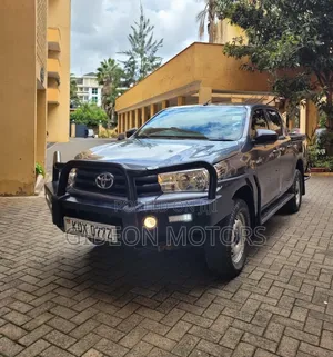 Toyota Hilux 2021 Gray