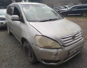 Toyota Ipsum 240i Limited 4WD 2002 Silver