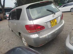 Toyota Ipsum 240i Limited 4WD 2002 Silver