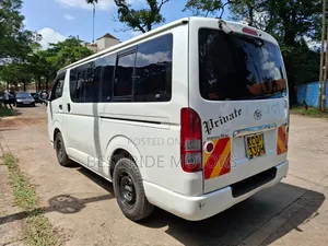 Toyota HiAce 2011 White