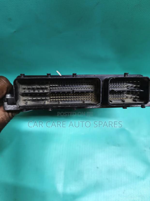 Engine Computer Toyota Rav4 2006 - thumbnail 2