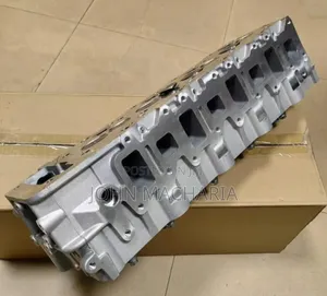 4m40 Engine Cylinder Head Mitsubishi Pajero