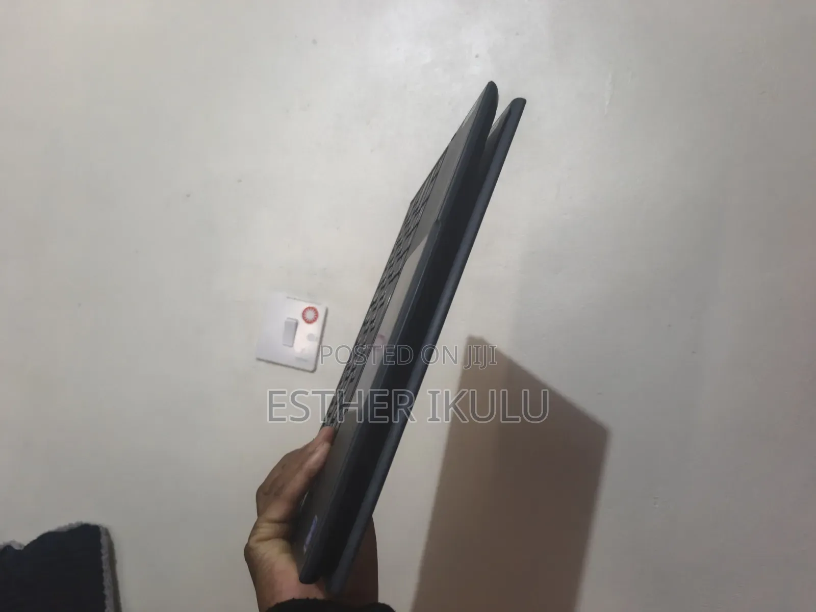 Laptop Lenovo 300e 6GB Intel Celeron SSD 250GB