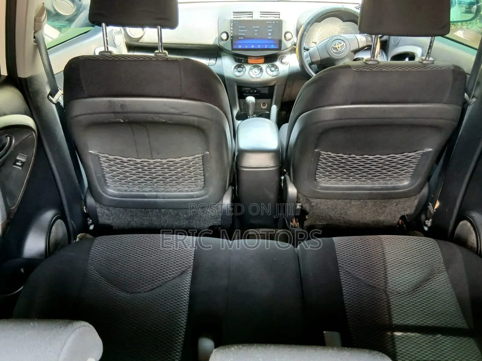 Toyota RAV4 2010 White