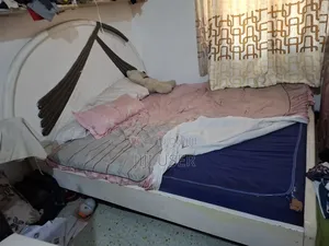 6x6 Bed With Mattress and 2 Side Drawers