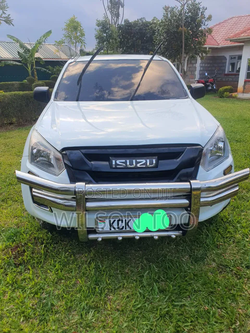 Isuzu D-MAX 2014 White