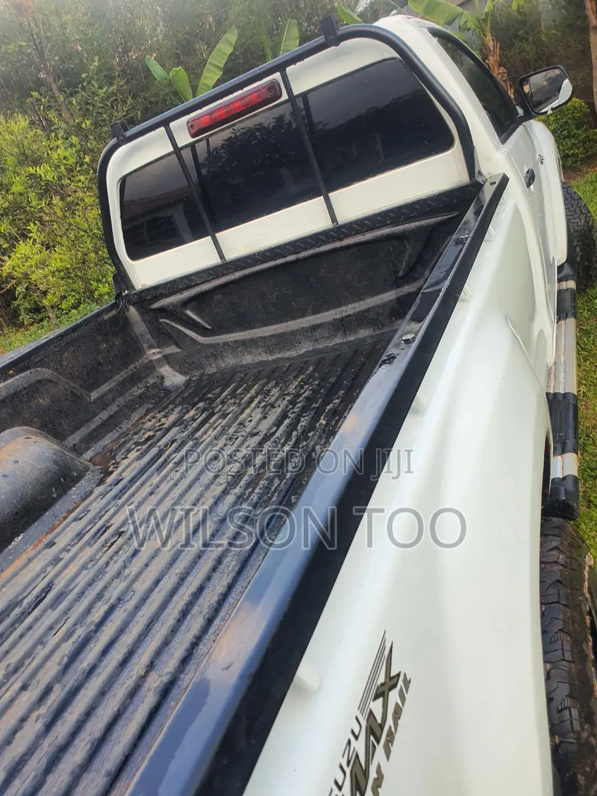 Isuzu D-MAX 2014 White