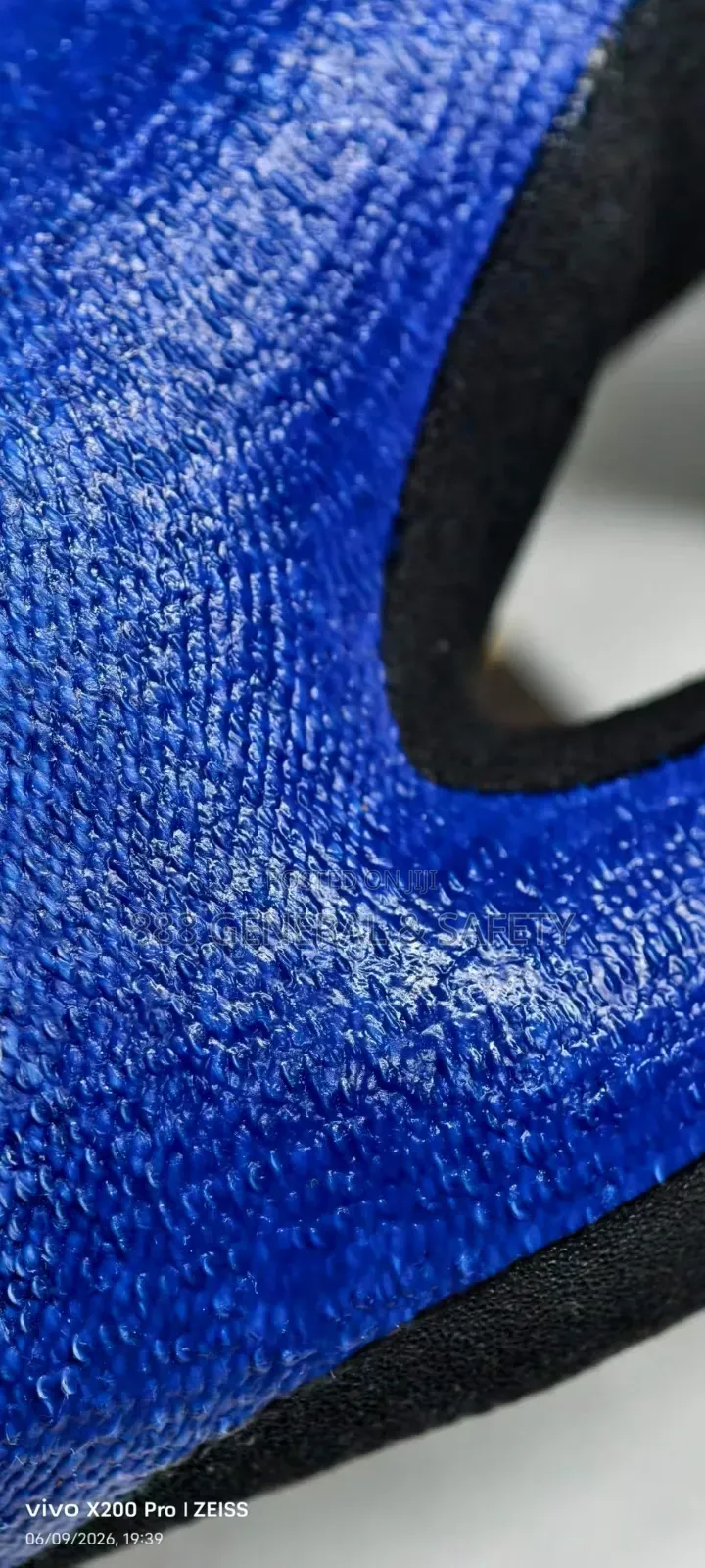 Gloves - Cut Resistant Gloves