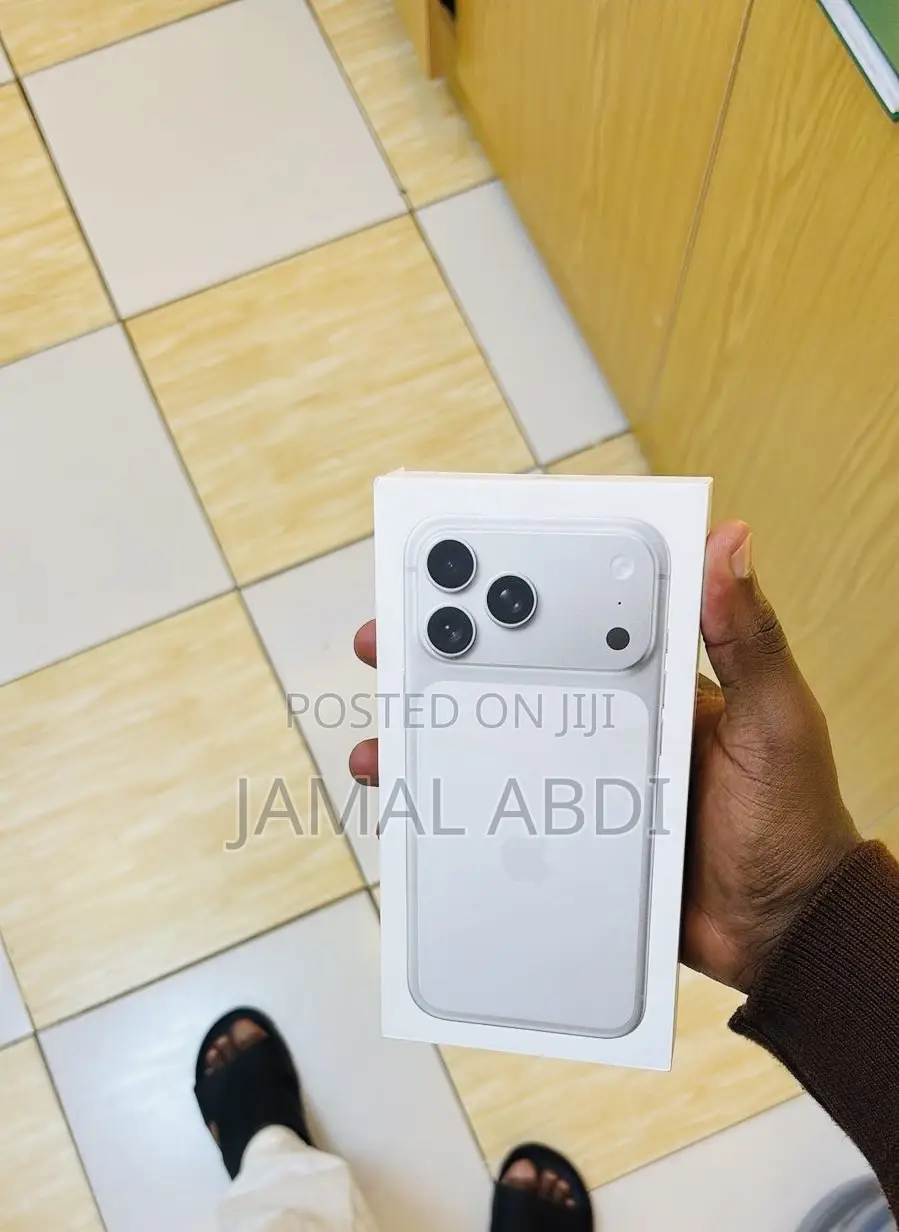 New Apple iPhone 17 Pro 256 GB White