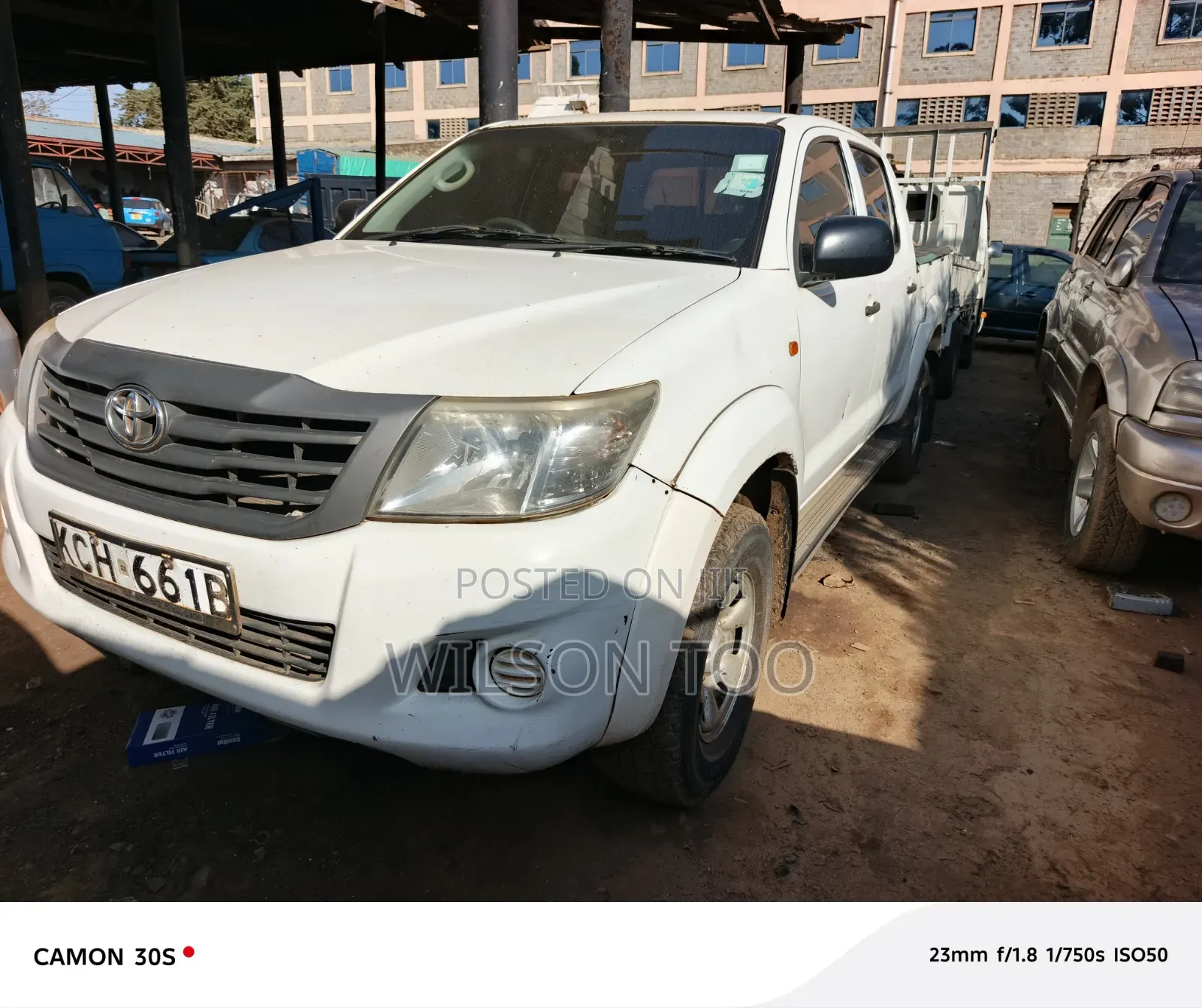 Toyota Hilux 2014 White