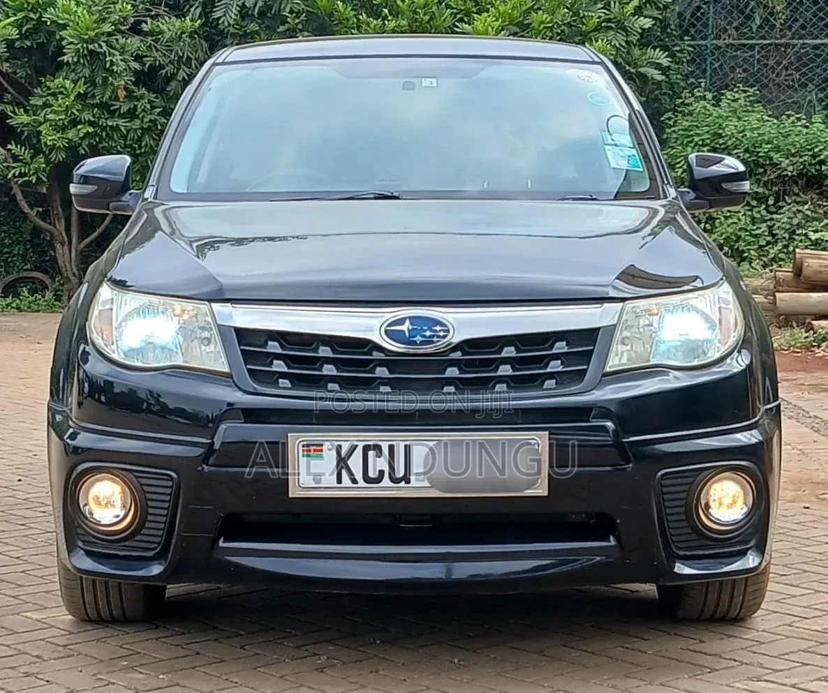 Subaru Forester 2012 Black