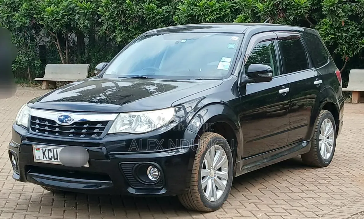 Subaru Forester 2012 Black