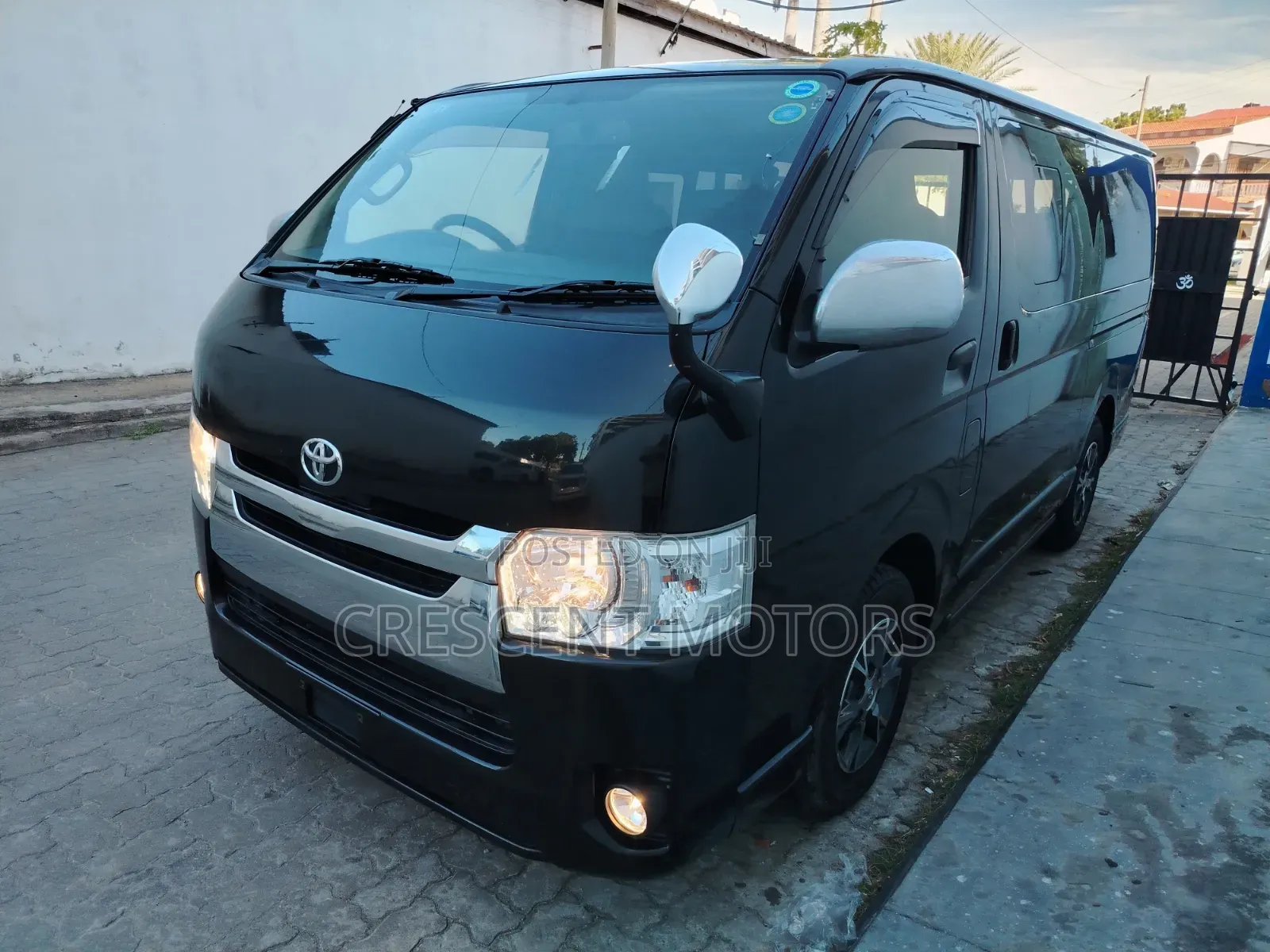 Toyota HiAce 2019 Black