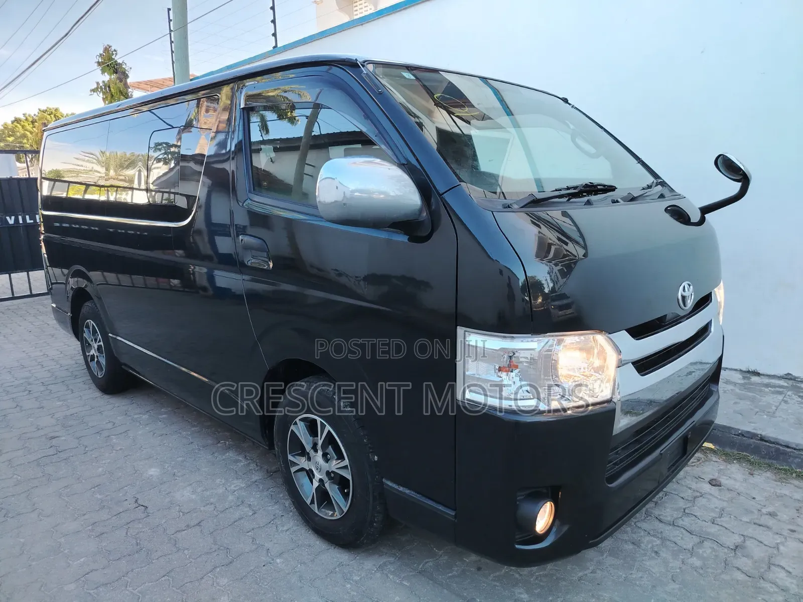 Toyota HiAce 2019 Black