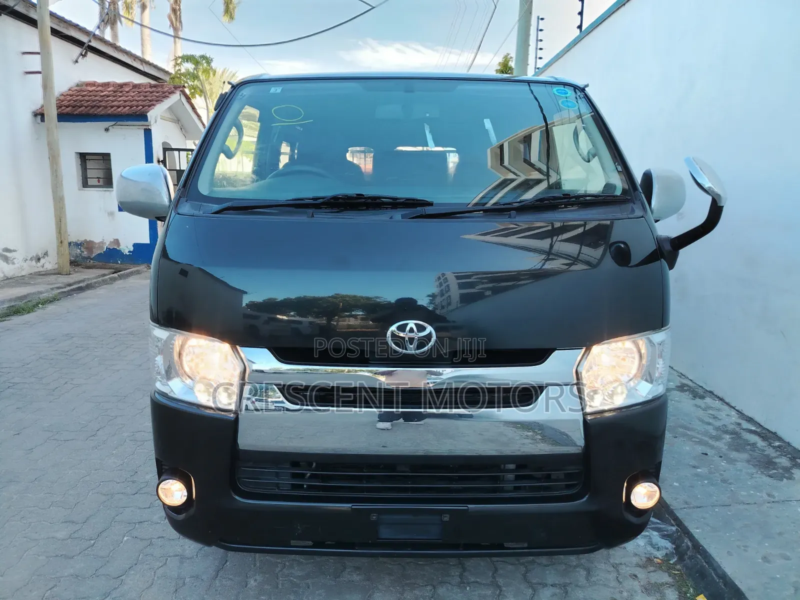 Toyota HiAce 2019 Black