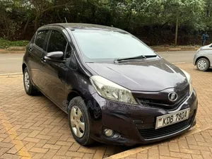 Toyota Vitz 2013 Burgundy
