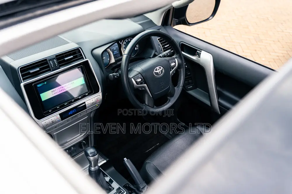 Toyota Land Cruiser Prado 2021 Black