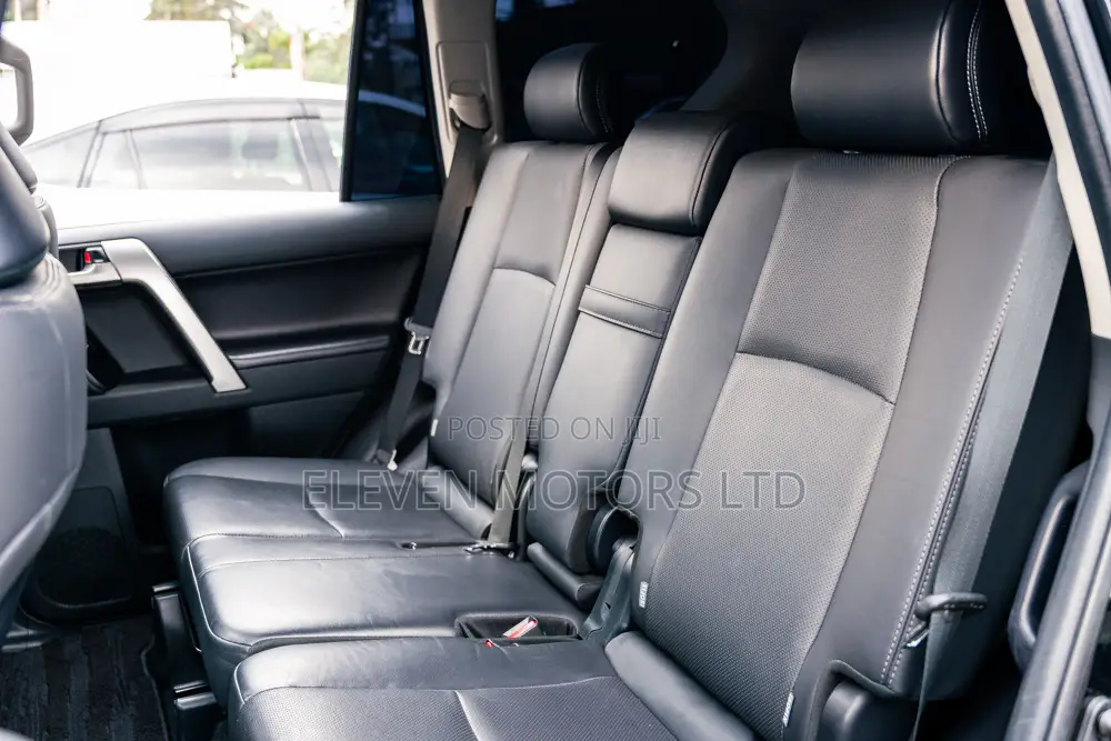 Toyota Land Cruiser Prado 2021 Black