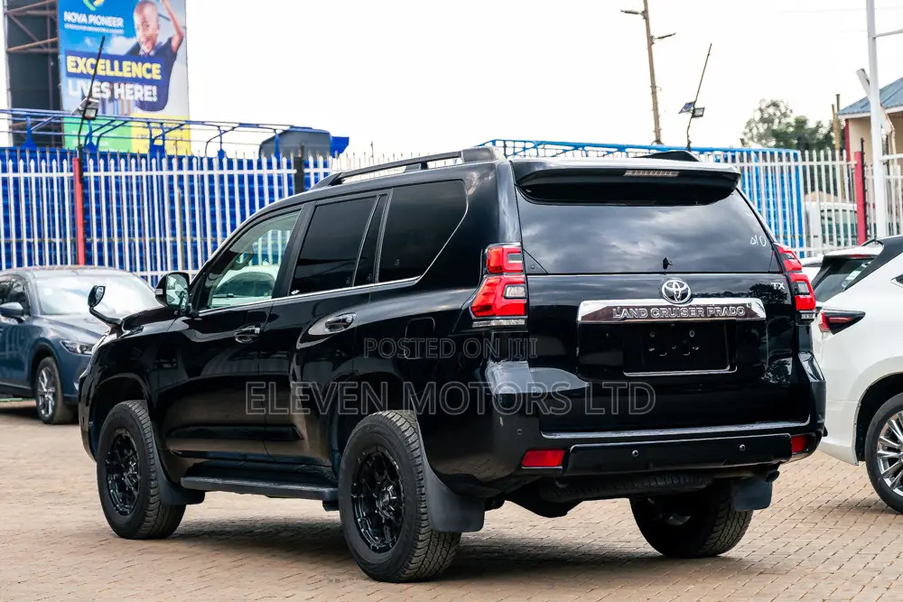 Toyota Land Cruiser Prado 2021 Black