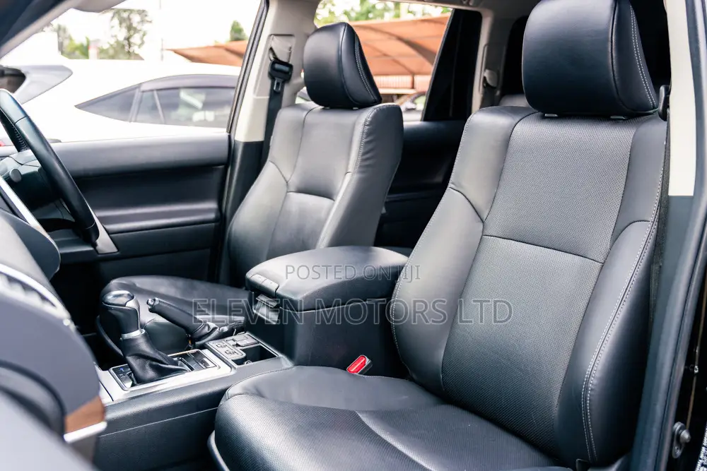 Toyota Land Cruiser Prado 2021 Black
