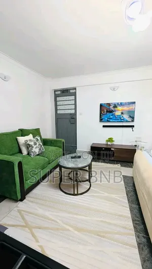 Crown Z Towers -Kamakis Airbnb Apartments Cosy
