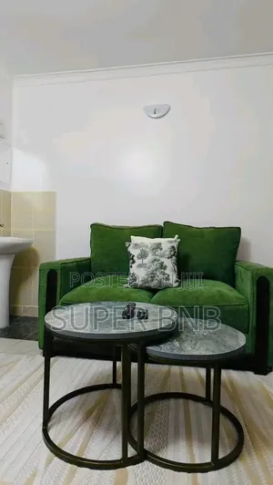 Crown Z Towers -Kamakis Airbnb Apartments Cosy