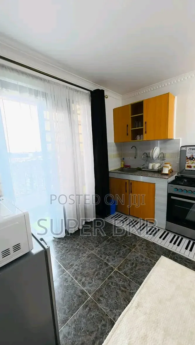 Crown Z Towers -Kamakis Airbnb Apartments Cosy