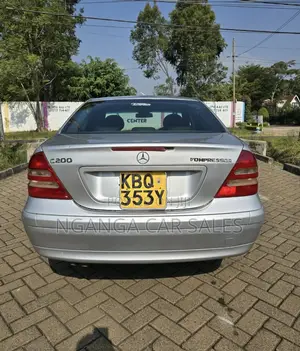 Mercedes-Benz C200 2005 Silver