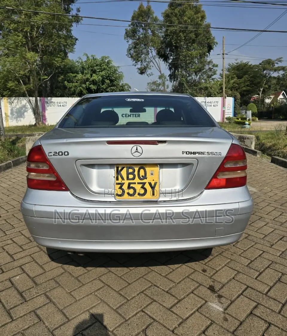 Mercedes-Benz C200 2005 Silver