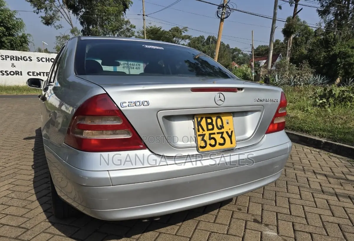 Mercedes-Benz C200 2005 Silver