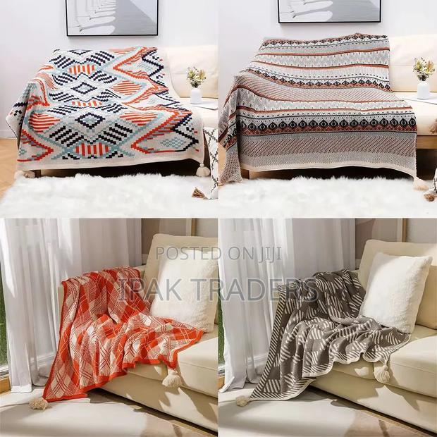 *Bohemian Knitted Throw Blankets With Pendant/Tassels*