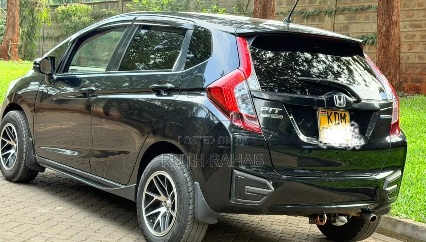 Honda Fit 2016 Black