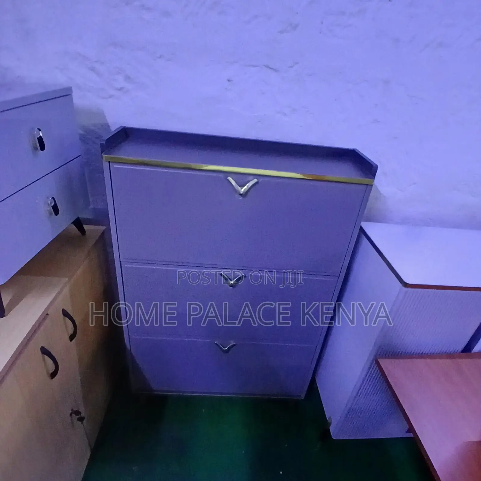 Shoe Rack: Sleek Bucket Flip Shoe Rack With v Shaped Handles