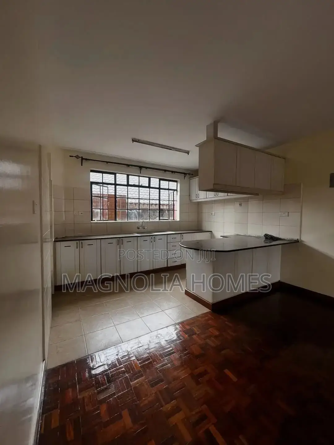 2bdrm Apartment in Valley Arcade for rent