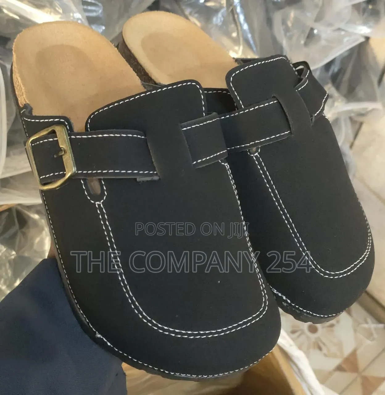 Quality Casual Sued Unisex Crogs With Rubber Sole