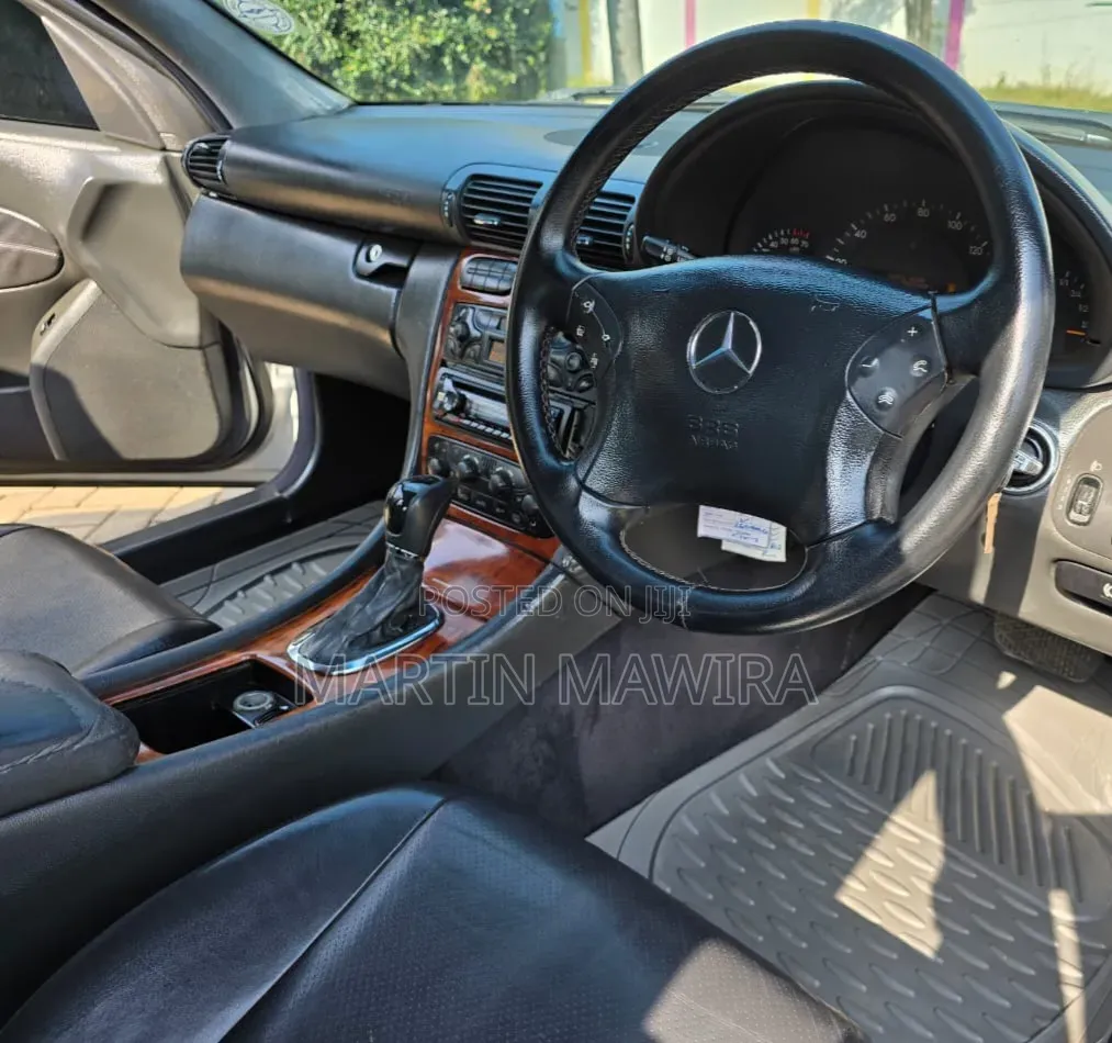 Mercedes-Benz C200 2005 Silver