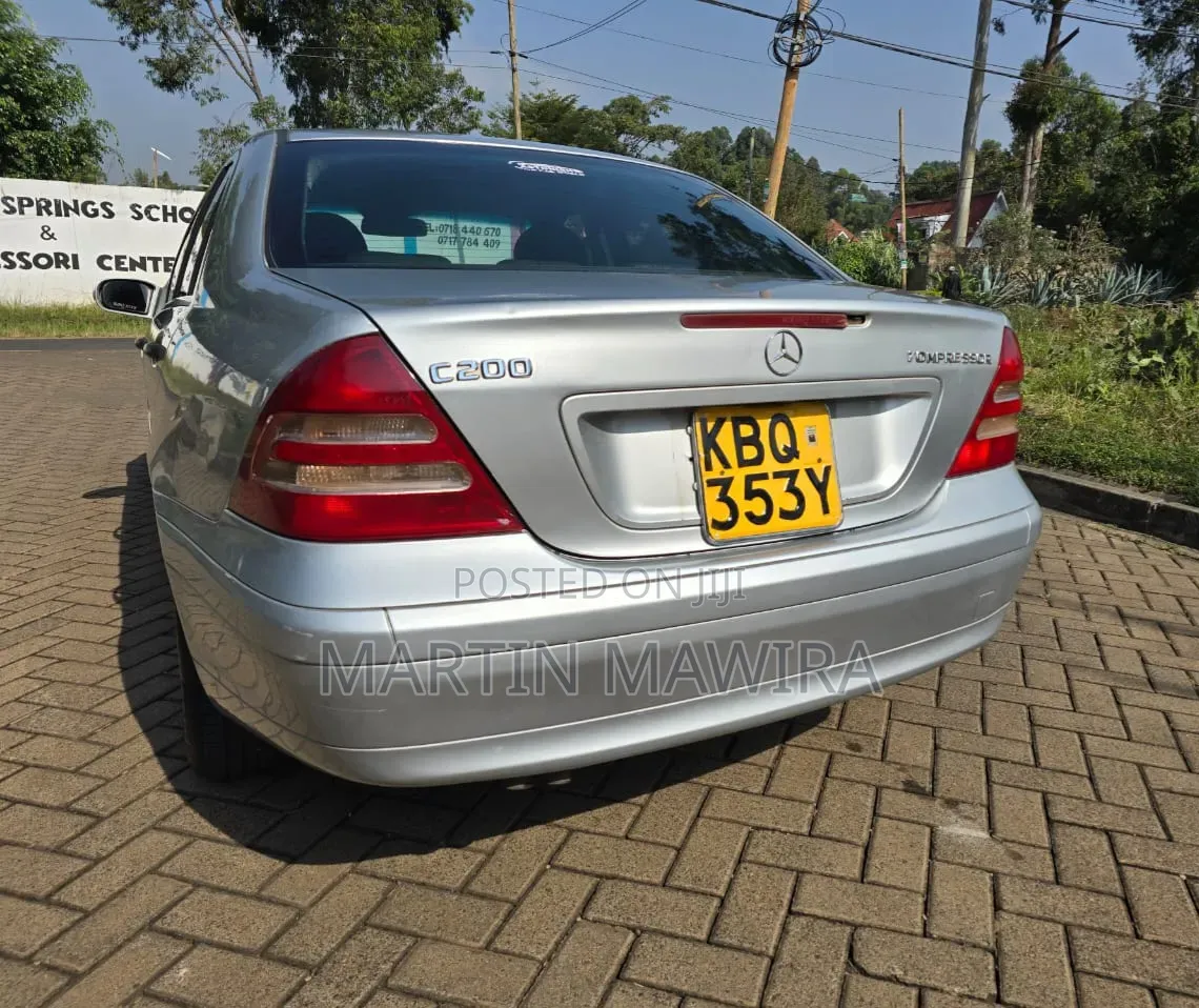 Mercedes-Benz C200 2005 Silver
