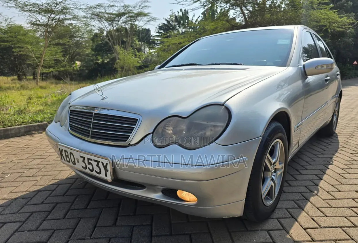 Mercedes-Benz C200 2005 Silver